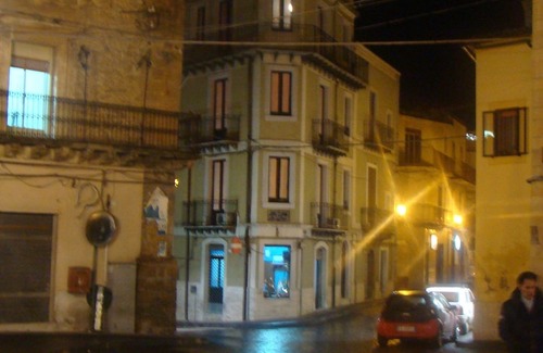 Mirabella Imbaccari Hotel | L'Angolo Sulla Piazza