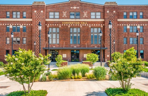 Enid Hotel | Ramada by Wyndham Enid