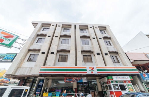 Olongapo Hotel | RedDoorz near Olongapo Bus Terminal
