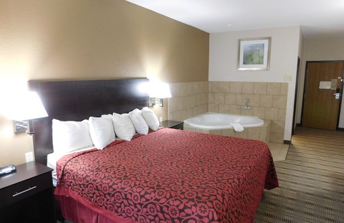 Mankato Hotel | Days Inn by Wyndham Mankato