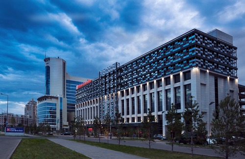 Nur-Sultan Hotel | Hilton Garden Inn Astana