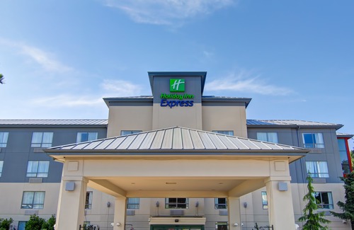 Kamloops Hotel | Holiday Inn Express Kamloops, an Ihg Hotel