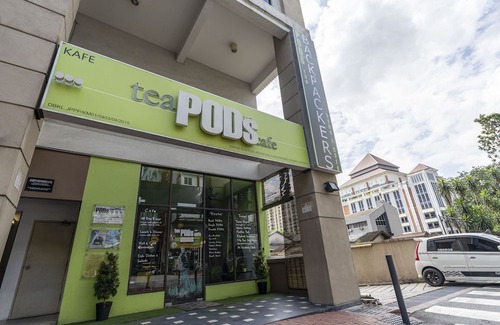 Brickfields Hotel | Pods the Backpackers Home & Cafe
