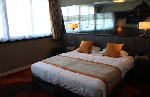 Le Mont-Saint-Michel Hotel | Hotel de La Digue