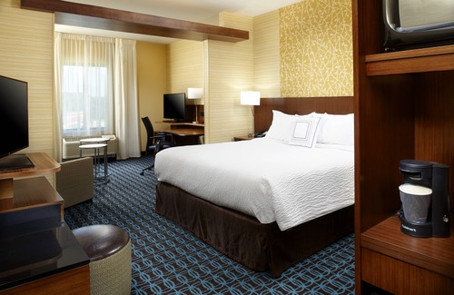 Triadelphia Hotel | Fairfield by Marriott Inn & Suites Wheeling at The Highlands