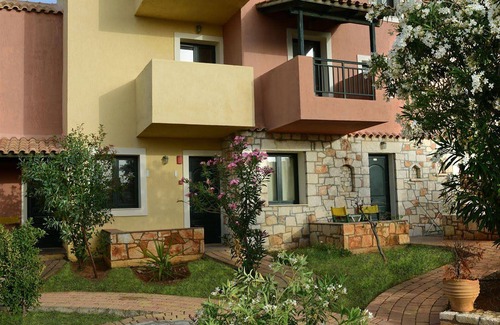 Koutouloufari Hotel | Petra Village Apartments