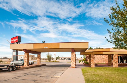 Carlsbad Hotel | Econo Lodge Carlsbad