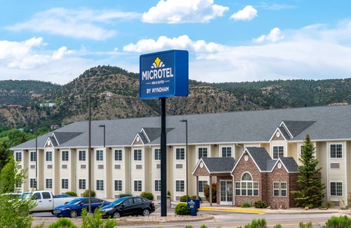 Raton Hotel | Microtel Inn & Suites by Wyndham Raton