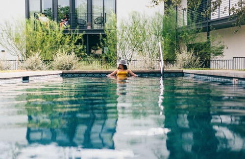 Round Rock Original Plat Hotel | The Ruby Hotel