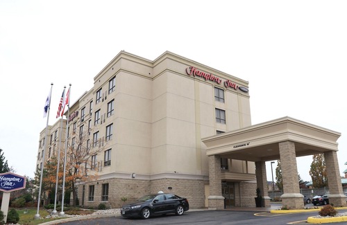 Sheridan Hotel | Hampton Inn Toronto-Mississauga West
