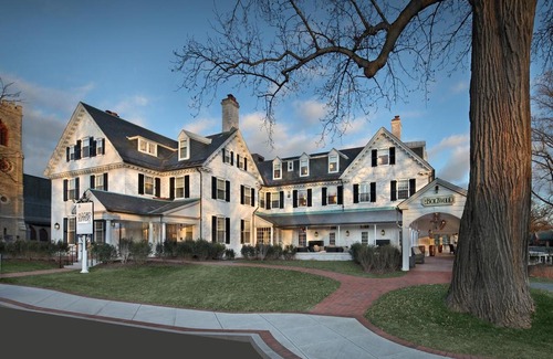 Amherst Center Hotel | Inn on Boltwood