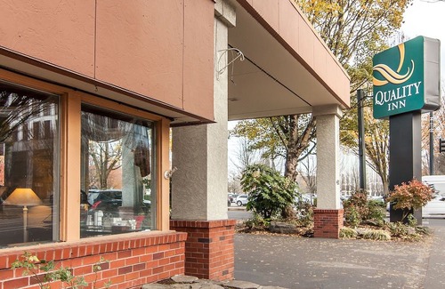 Lloyd District Hotel | Quality Inn Downtown Convention Center Portland