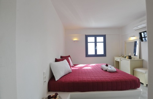Naousa Hotel | Alexandros Studios