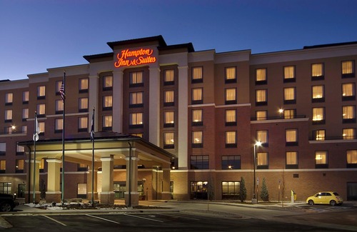 Gateway Hotel | Hampton Inn & Suites Denver Airport / Gateway Park