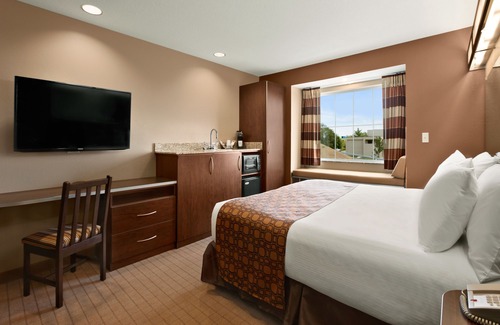 Triadelphia Hotel | Microtel Inn & Suites by Wyndham Wheeling at Highlands