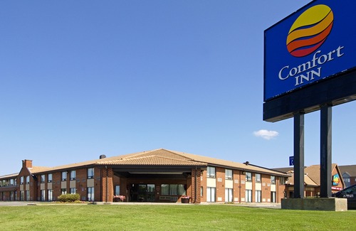 Laval Hotel | Comfort Inn Laval