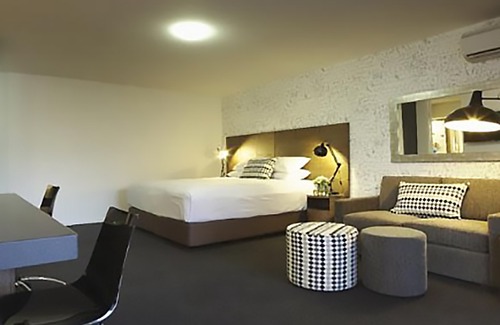 Spring Hill Hotel | Punthill Spring Hill