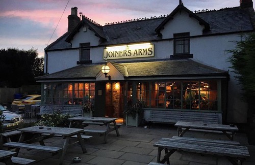 Newton by the Sea Hotel | The Joiners Arms