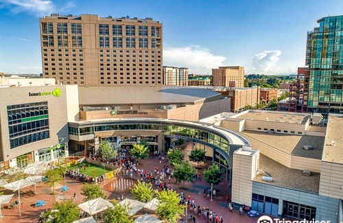 Boise Hotel | The Grove Hotel