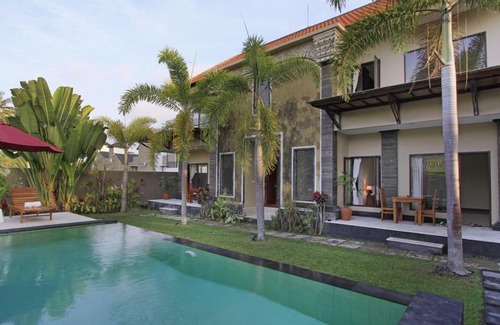 Melayang Hotel | Nang ADE Villa Bali