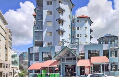 Spring Hill Hotel | The Sedgebrook on Leichhardt