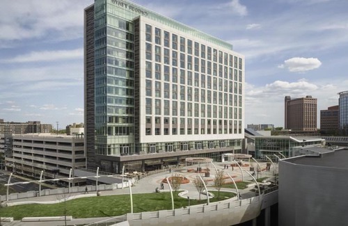 McLean Hotel | Hyatt Regency Tysons Corner Center