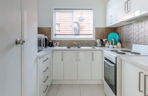 Engadine Villa | Sydney Executive Garden Apartments Royal National Park