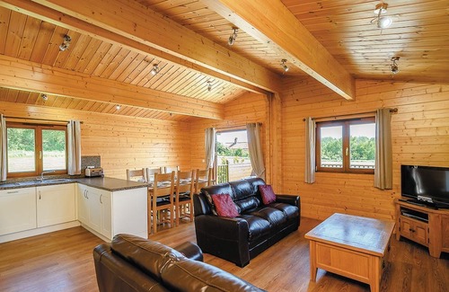 Wenhaston Cabin | 3 bedroom accommodation in Wenhaston, Halesworth
