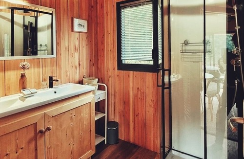 Noyen-sur-Sarthe Cabin | L'observatoire, Cabane Flottante Pour 4 Personnes