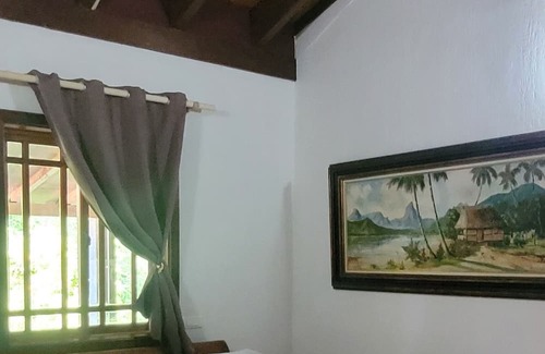 Moorea-Maiao Villa | Artist Villa with swimming pool