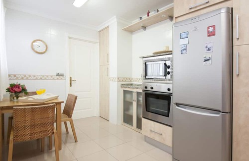 La Malagueta Apartment | Apartment Málaga, 4 bedrooms, 7 persons