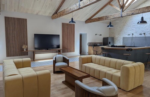 Gondeville Apartment | Apartment Mainxe-Gondeville, 4 bedrooms, 8 persons