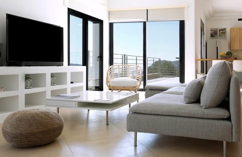 Vrachasi Villa | Villa Aires with Private Pool
