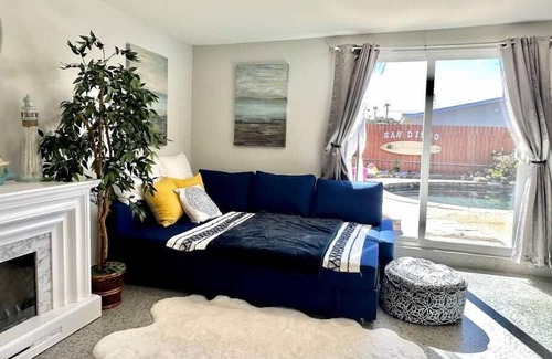North Clairemont House | San Diego “Idyllic Beautiful House” w/Heated Pool