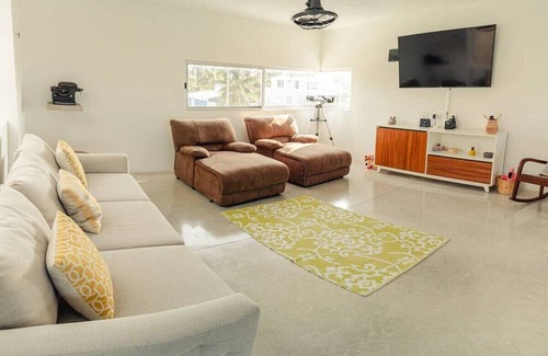 Chelem Villa | Breathtaking loft-style 3BR beach Villa, feel the
