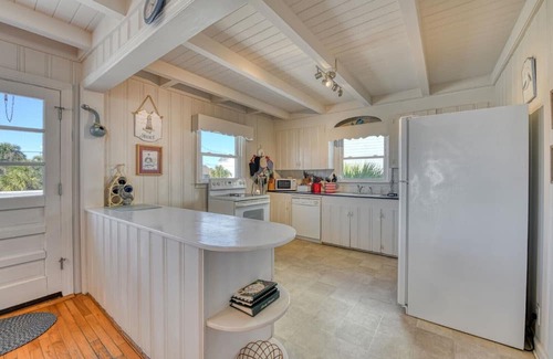 Murrells Inlet House | Love's A Beach - 5 Bedroom. 4 Bathroom, Oceanfront Dog Friendly Home
