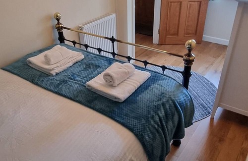 Llansantffraed Cottage | Cosy traditional fisherman's cottage