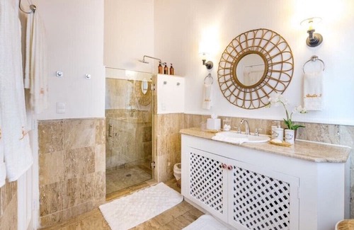 Casa de Campo Apartment | Casa de Campo Luxury 1BDM Apt ⛳️ near Restaurant Shops La Marina
