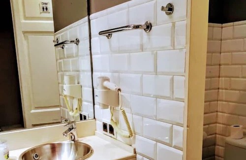 Gothic Quarter Apartment | Classic style 7 bedroom apartment in the city center