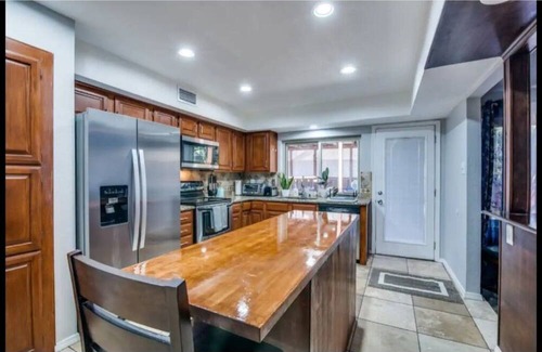Mesquite House | Cozy 3 Bedroom with outdoor dining and a pool