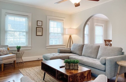 Gastonia Cottage | Hillcrest Cottage for 4