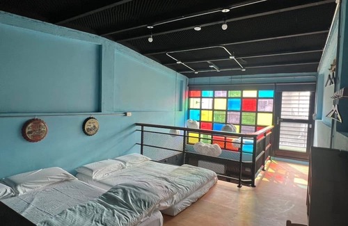 West Central District Bed & Breakfast | Kuanzhai 1960 Private B&B