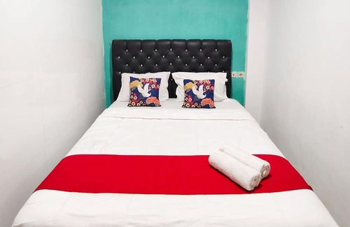 Sedati House | TwoSpaces Living at Nabila Semampir Homestay