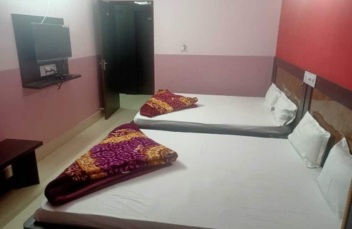 Deoghar Hotel | New Yatrik Hotel