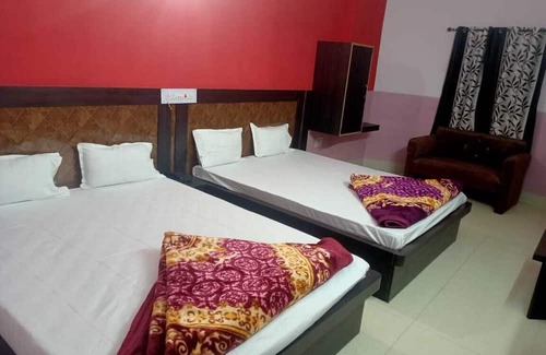 Deoghar Hotel | New Yatrik Hotel