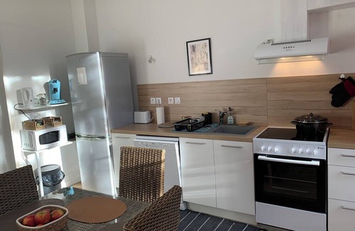 Loures-Barousse Apartment | La Douchka Azzurra