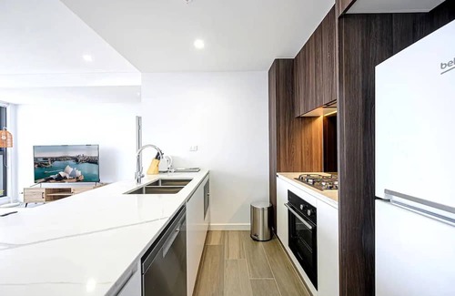 Liverpool Apartment | Liverpool Brand new 2 Bedroom APT View & Parking