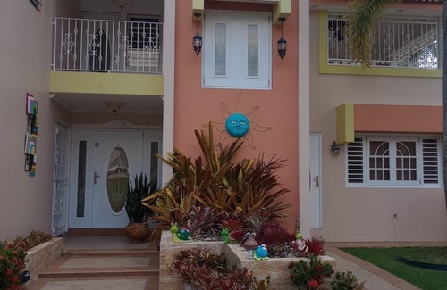 Collores House | Beautiful Residence for an Excellent Vacation