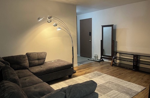 London Condo | Your Cozy Place