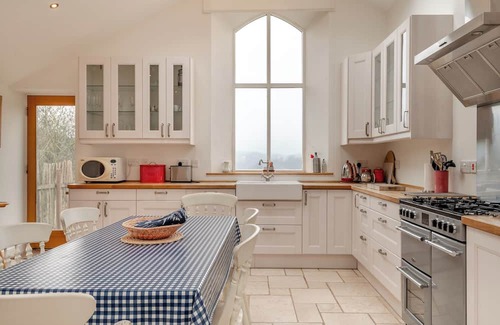 Lydney Cottage | 3 bedroom accommodation in Hewelsfield, near Lydney